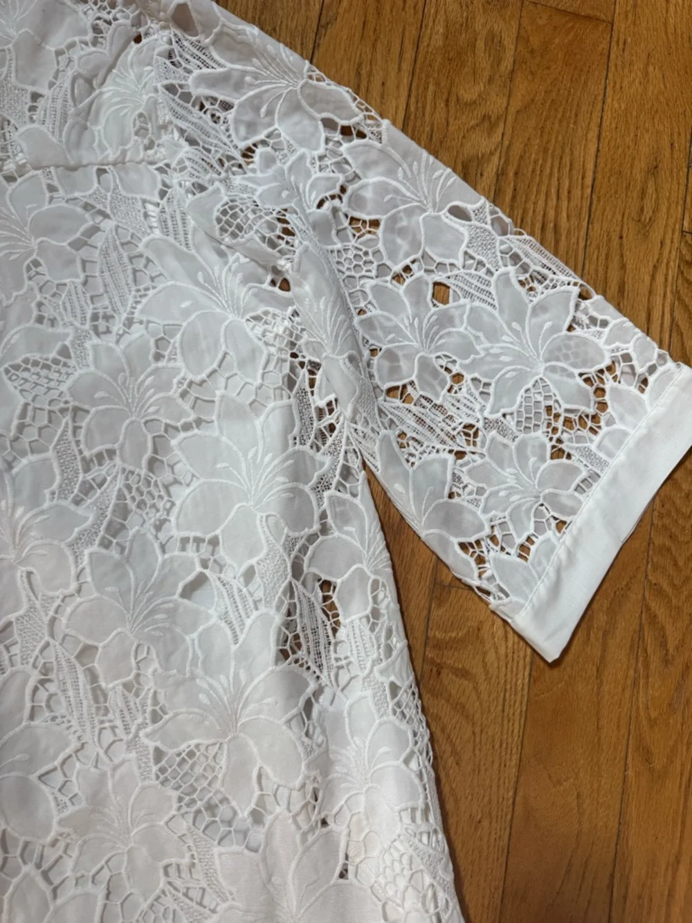 Marielle Womens Luana Lace Dress Sz 8 Floral Lace Classy Chic Luxury Coastal - Picture 11 of 16